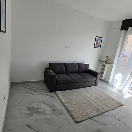 Apartment House Dudu *